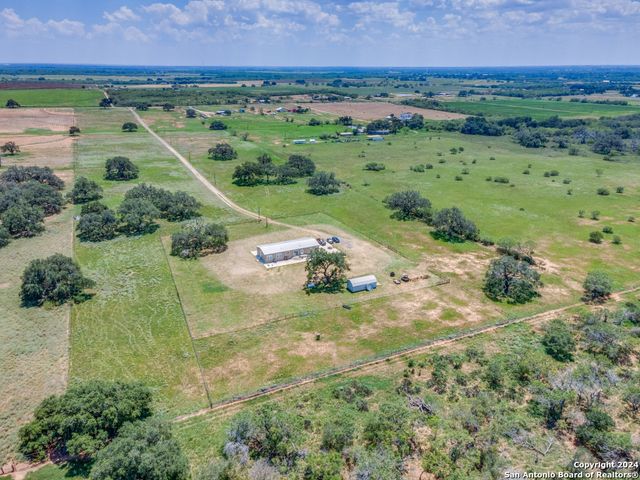 1635 COBLE RD, Poteet, TX 78065