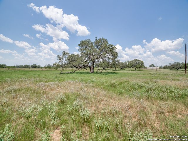 1635 COBLE RD, Poteet, TX 78065