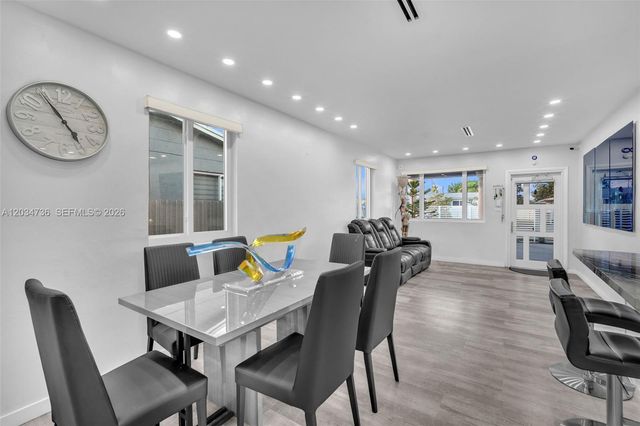 380 W 30th St, Hialeah, FL 33012