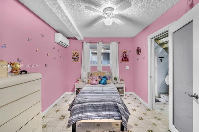 380 W 30th St, Hialeah, FL 33012