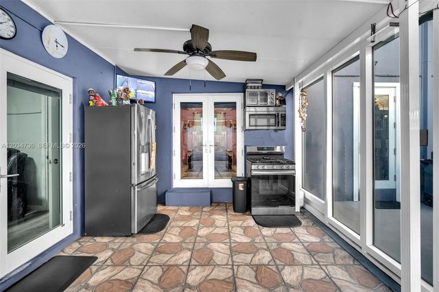 380 W 30th St, Hialeah, FL 33012