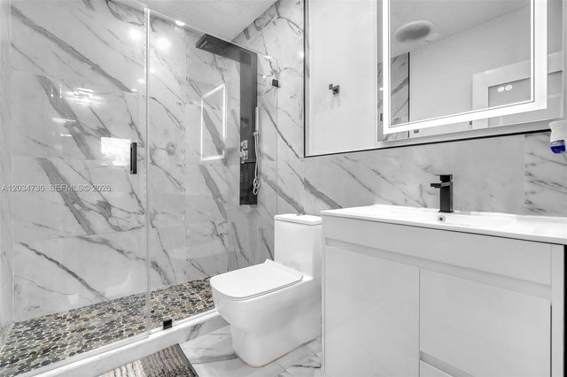 380 W 30th St, Hialeah, FL 33012