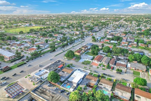 380 W 30th St, Hialeah, FL 33012