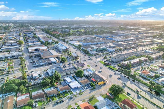 380 W 30th St, Hialeah, FL 33012