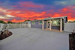 380 W 30th St, Hialeah, FL 33012
