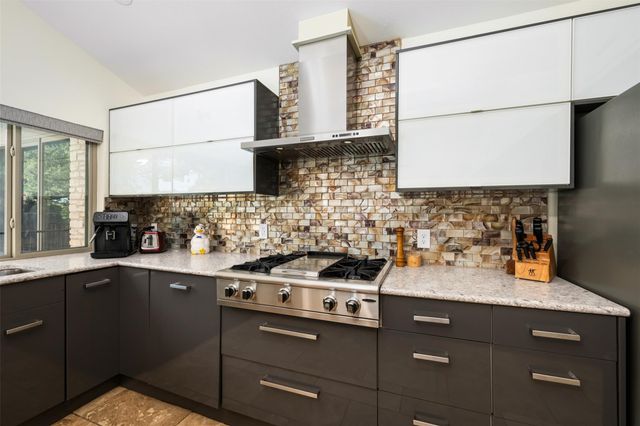 8805 Mountain Ridge DR, Austin, TX 78759