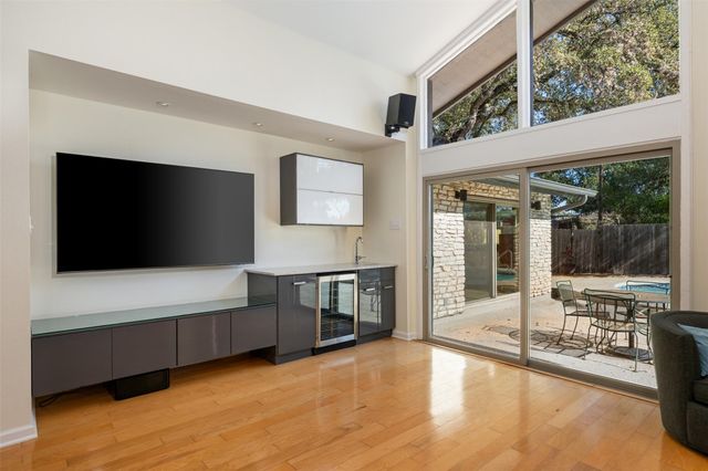 8805 Mountain Ridge DR, Austin, TX 78759