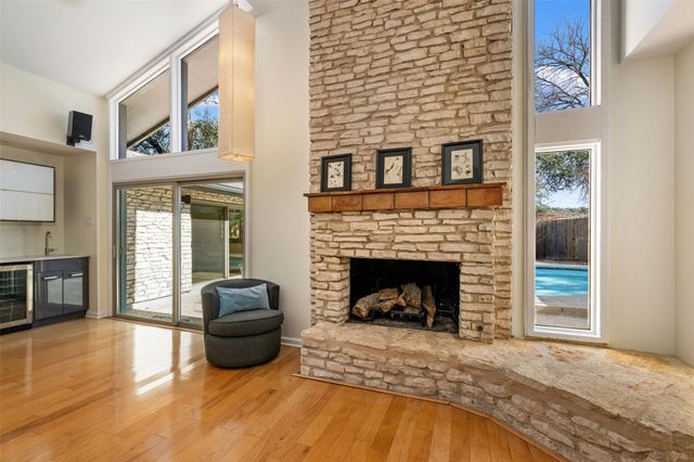 8805 Mountain Ridge DR, Austin, TX 78759