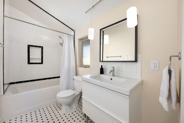 8805 Mountain Ridge DR, Austin, TX 78759