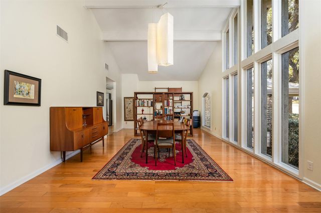 8805 Mountain Ridge DR, Austin, TX 78759