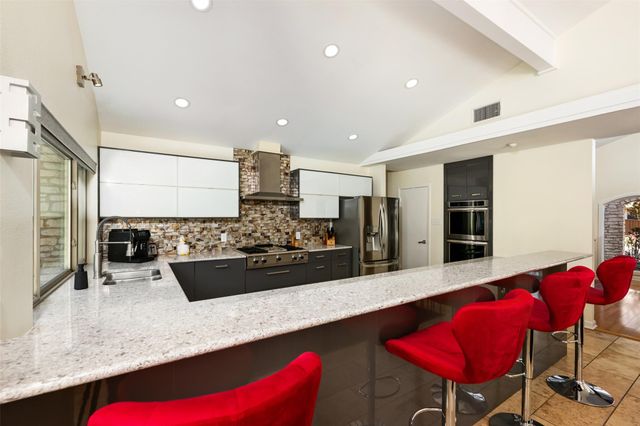 8805 Mountain Ridge DR, Austin, TX 78759