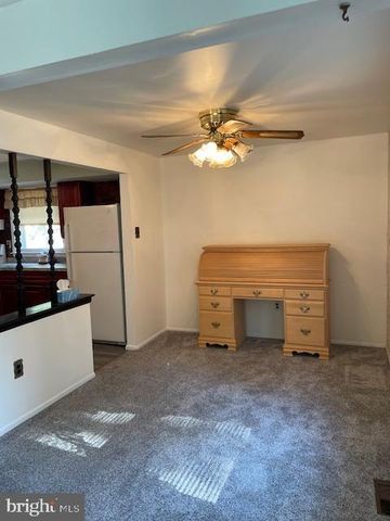 202 WAYNE AVENUE, Williamstown, NJ 08094