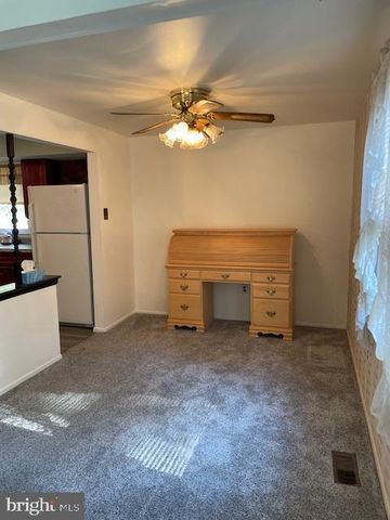 202 WAYNE AVENUE, Williamstown, NJ 08094