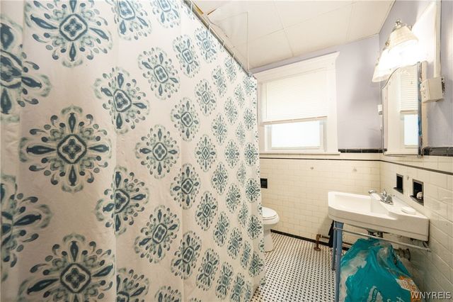 81 Hughes Avenue, Buffalo, NY 14208