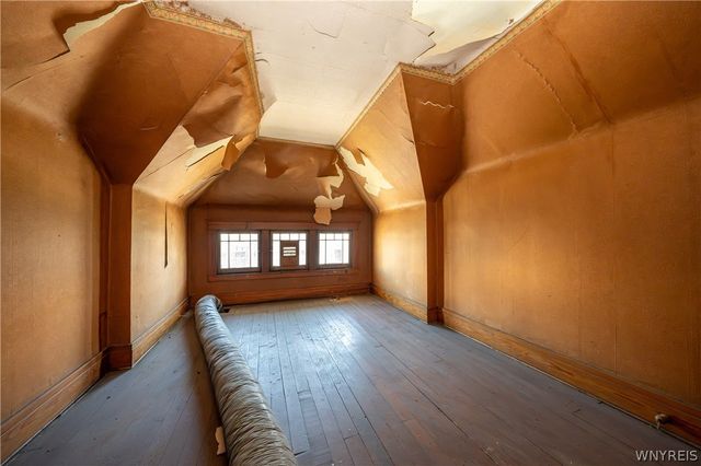 81 Hughes Avenue, Buffalo, NY 14208