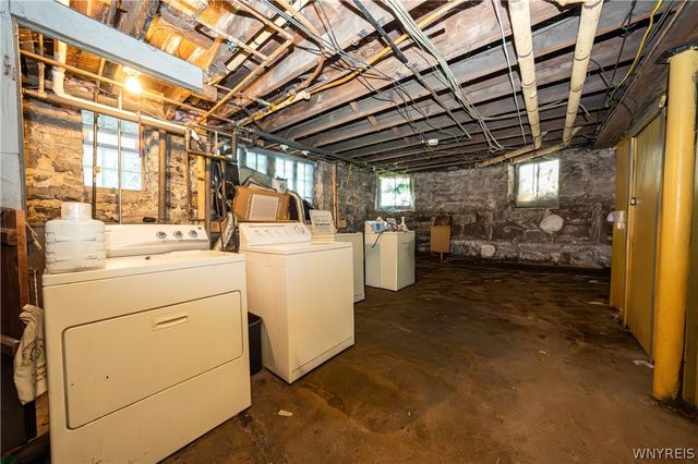 81 Hughes Avenue, Buffalo, NY 14208