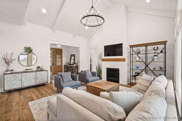 120 Stable Way, Jeffersonville, IN 47130