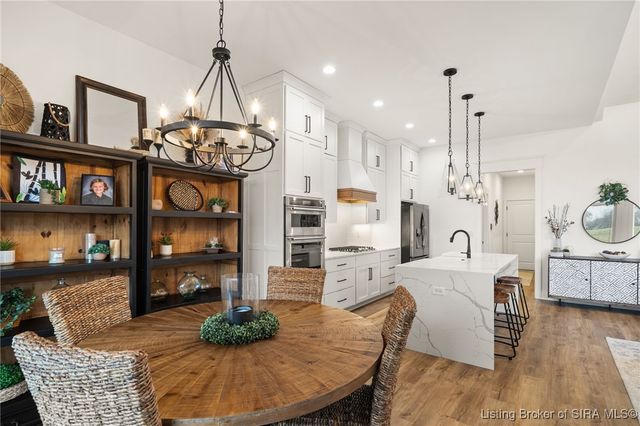 120 Stable Way, Jeffersonville, IN 47130