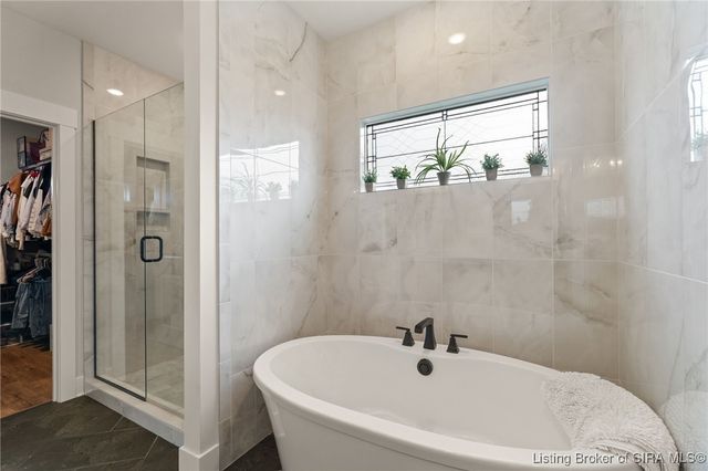 120 Stable Way, Jeffersonville, IN 47130