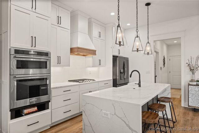 120 Stable Way, Jeffersonville, IN 47130