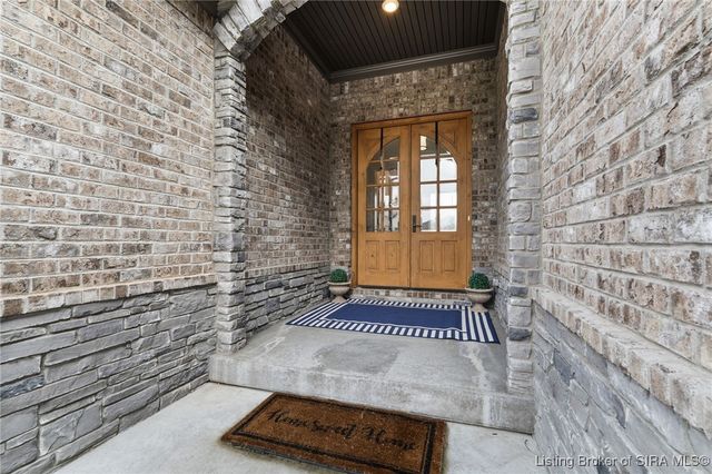 120 Stable Way, Jeffersonville, IN 47130