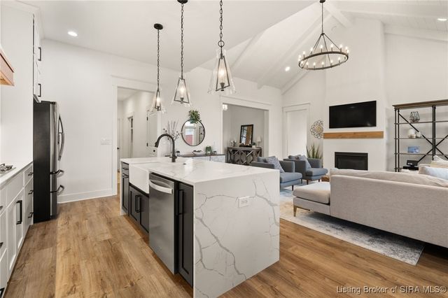 120 Stable Way, Jeffersonville, IN 47130