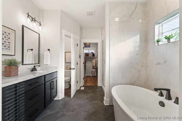 120 Stable Way, Jeffersonville, IN 47130