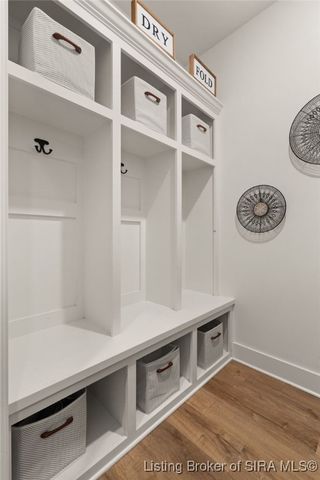 120 Stable Way, Jeffersonville, IN 47130