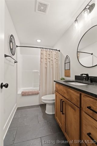 120 Stable Way, Jeffersonville, IN 47130