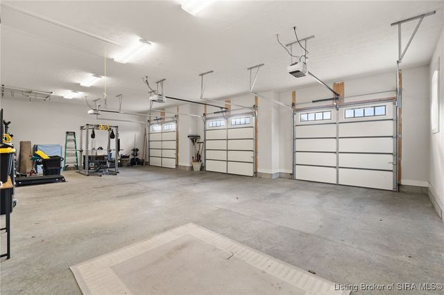 120 Stable Way, Jeffersonville, IN 47130