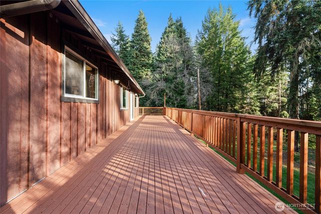 155 Blueberry Hill Road, Port Ludlow, WA 98365