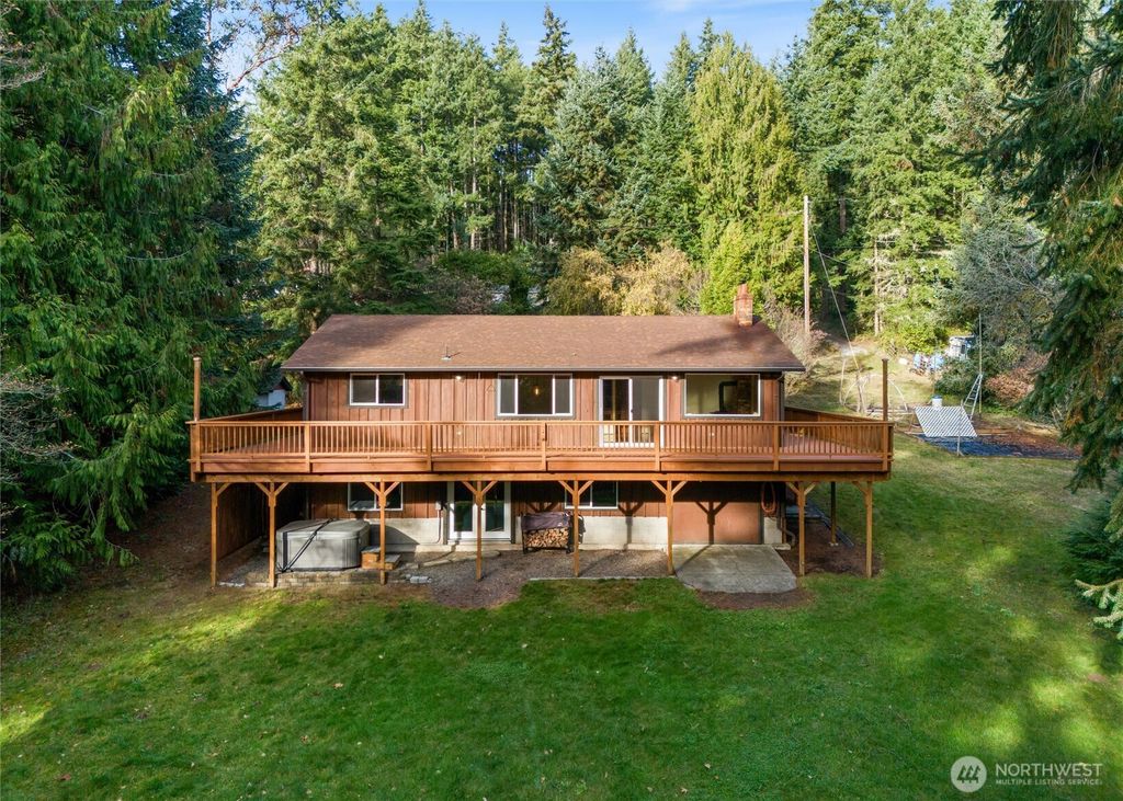 155 Blueberry Hill Road, Port Ludlow, WA 98365