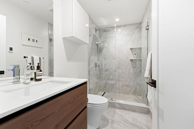 472 W Broadway 201, Boston, MA 02127