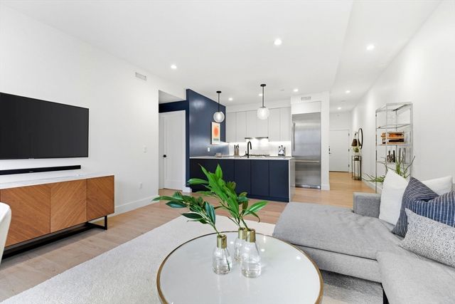 472 W Broadway 201, Boston, MA 02127