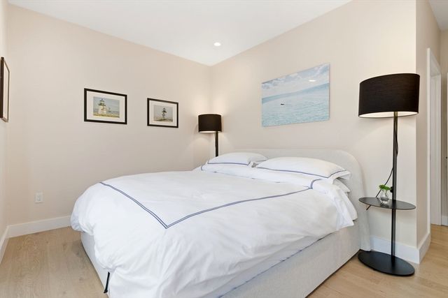 472 W Broadway 201, Boston, MA 02127