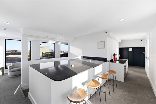 472 W Broadway 201, Boston, MA 02127