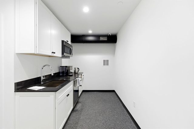 472 W Broadway 201, Boston, MA 02127