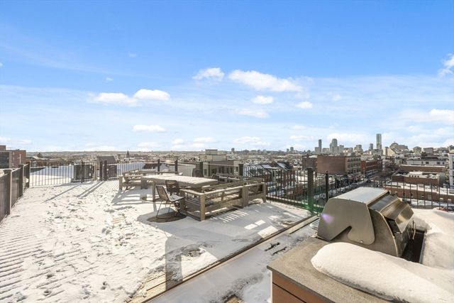 472 W Broadway 201, Boston, MA 02127