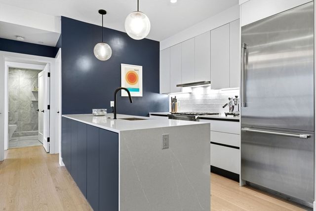472 W Broadway 201, Boston, MA 02127