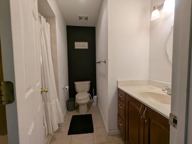 102 Steeple Drive F, Buffalo Grove, IL 60089