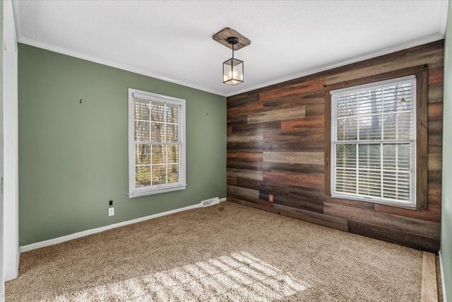 527 E Austin Dr, Chatsworth, GA 30705