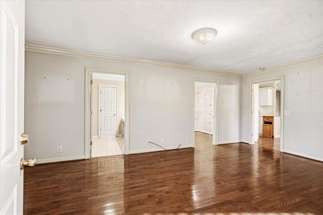 527 E Austin Dr, Chatsworth, GA 30705