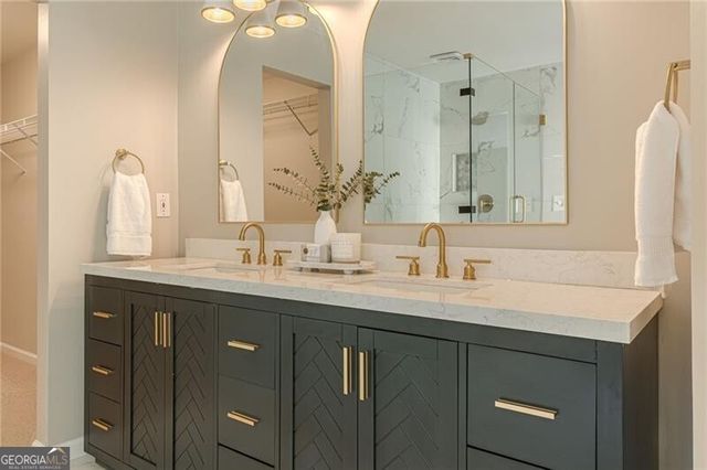 120 Lyndhurst Court, Roswell, GA 30075