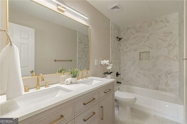 120 Lyndhurst Court, Roswell, GA 30075