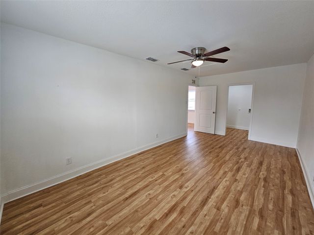 1002 Highland Drive, Grand Prairie, TX 75051