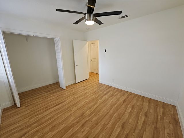 1002 Highland Drive, Grand Prairie, TX 75051