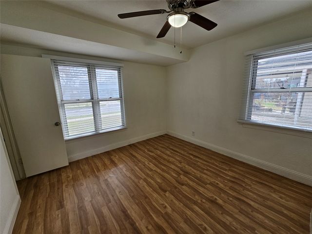 1002 Highland Drive, Grand Prairie, TX 75051