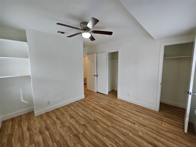 1002 Highland Drive, Grand Prairie, TX 75051