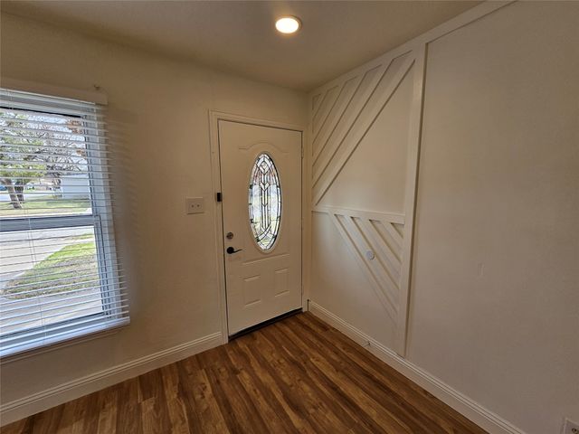 1002 Highland Drive, Grand Prairie, TX 75051