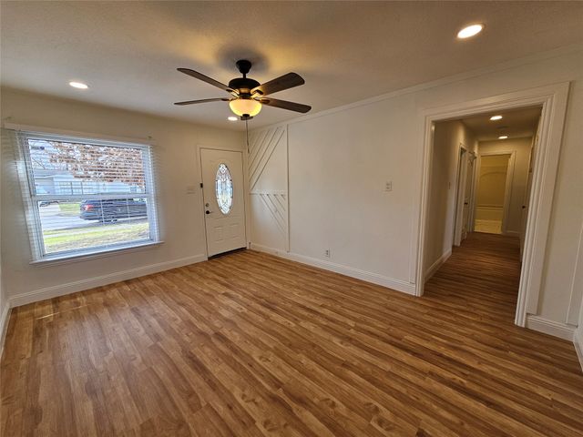 1002 Highland Drive, Grand Prairie, TX 75051